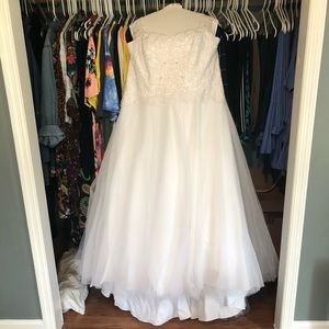 Plus size Wedding dress